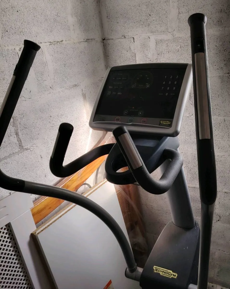 Technogym cross trainor - Image 3