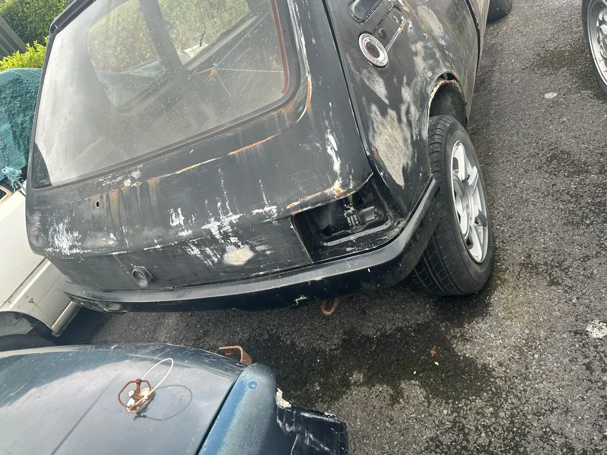 Peugeot 205 XT - Image 2