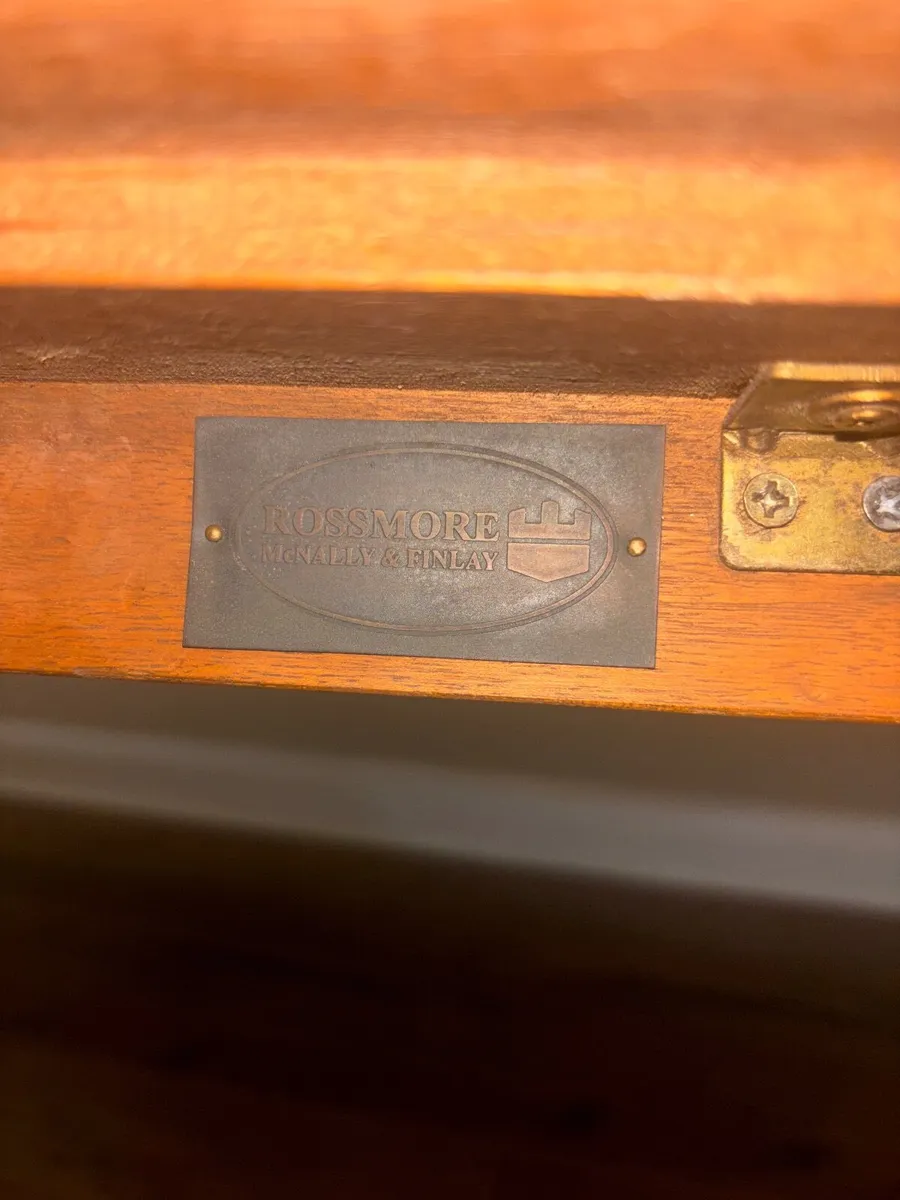 Solid Rossmore Coffee Table (Refurbished) - Image 3