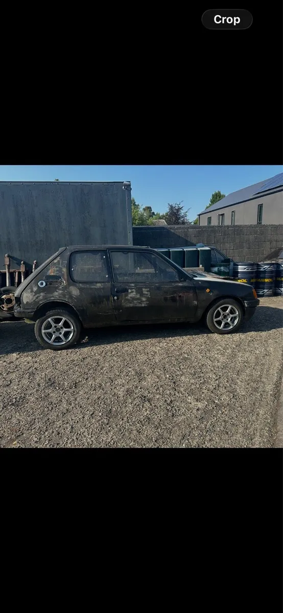 Peugeot 205 XT - Image 1