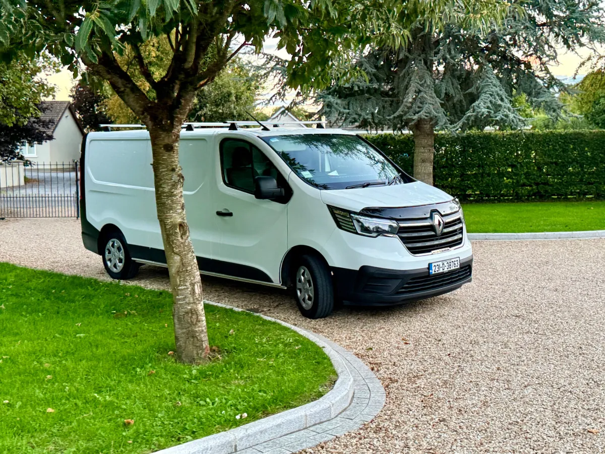 231  Renault Trafic LWB   **  2 Years Warranty  ** - Image 3