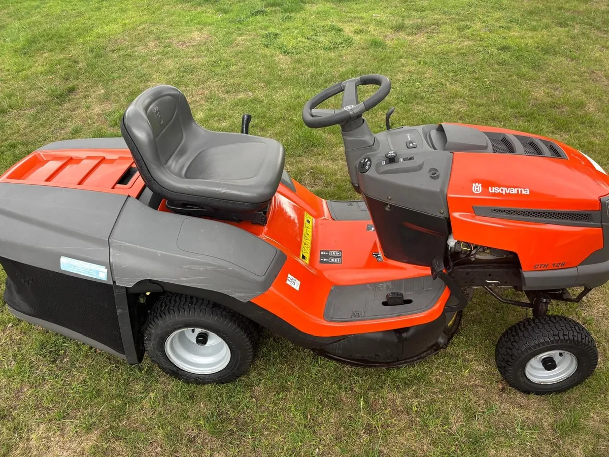Drive on lawnmower - Image 2