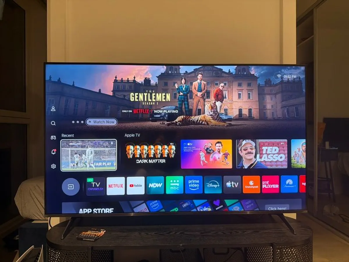 Hisense 55inch 4k Qled Smart Tv E7nq Pro 144hz - Image 1