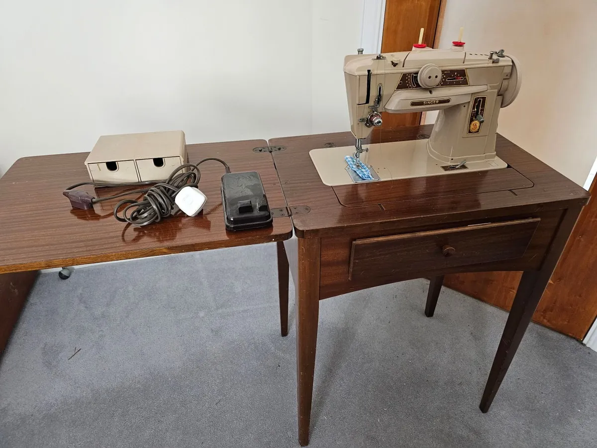 Electric Singer Sewing Machine - Image 2