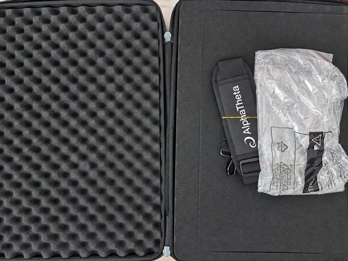 AlphaTheta OMNIS-DUO + Original Carry Case + Decksaver - Image 1