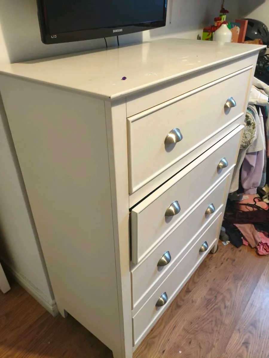 Chest of drawers - Image 2