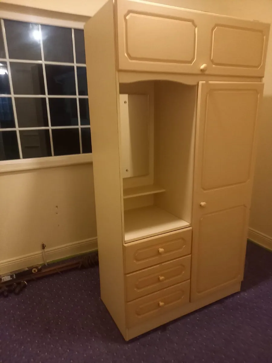 Wardbrobe / Dressing Table - Image 2