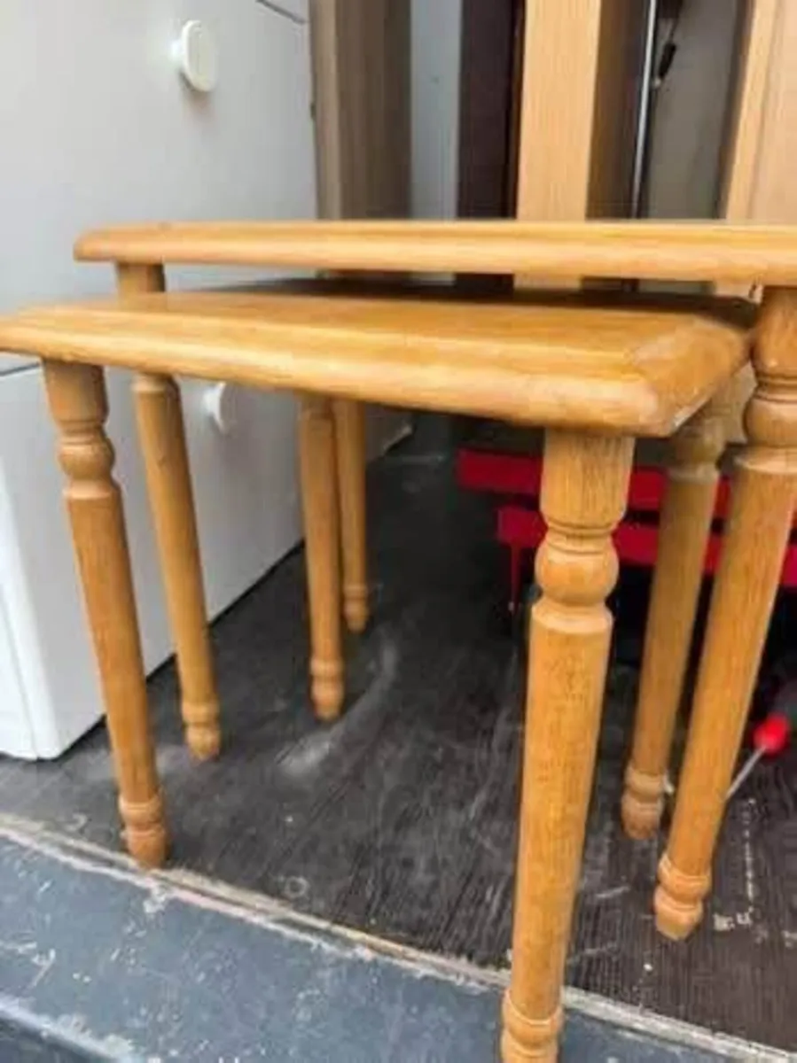 Nest of tables - Image 1