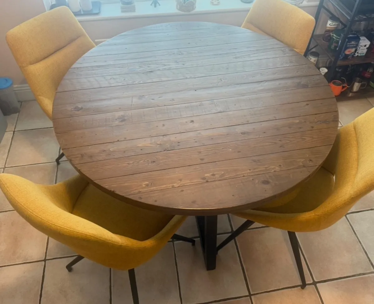 Dining table and 4 chairs - Image 2