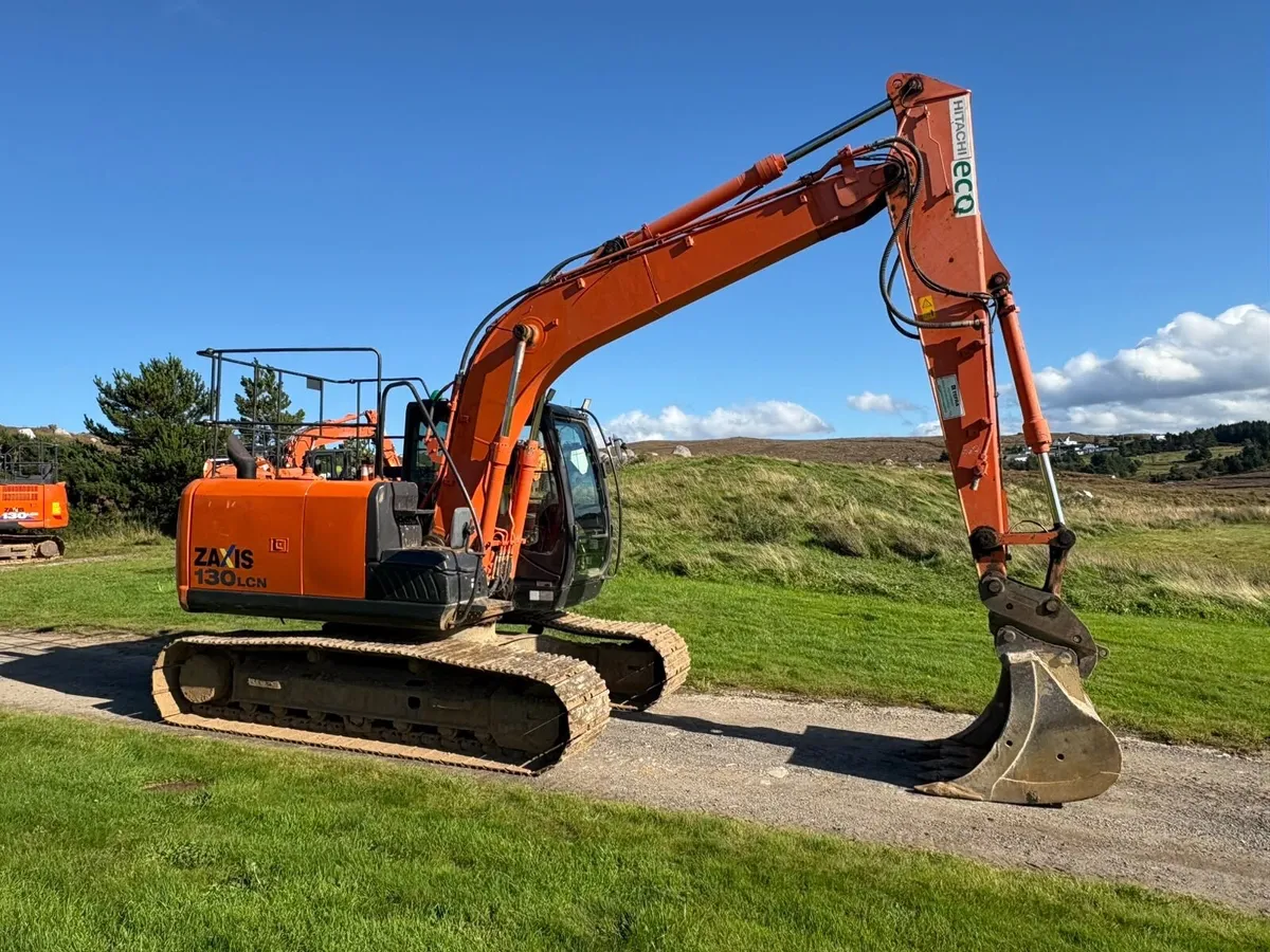 2016 Hitachi 130-5B - Image 3