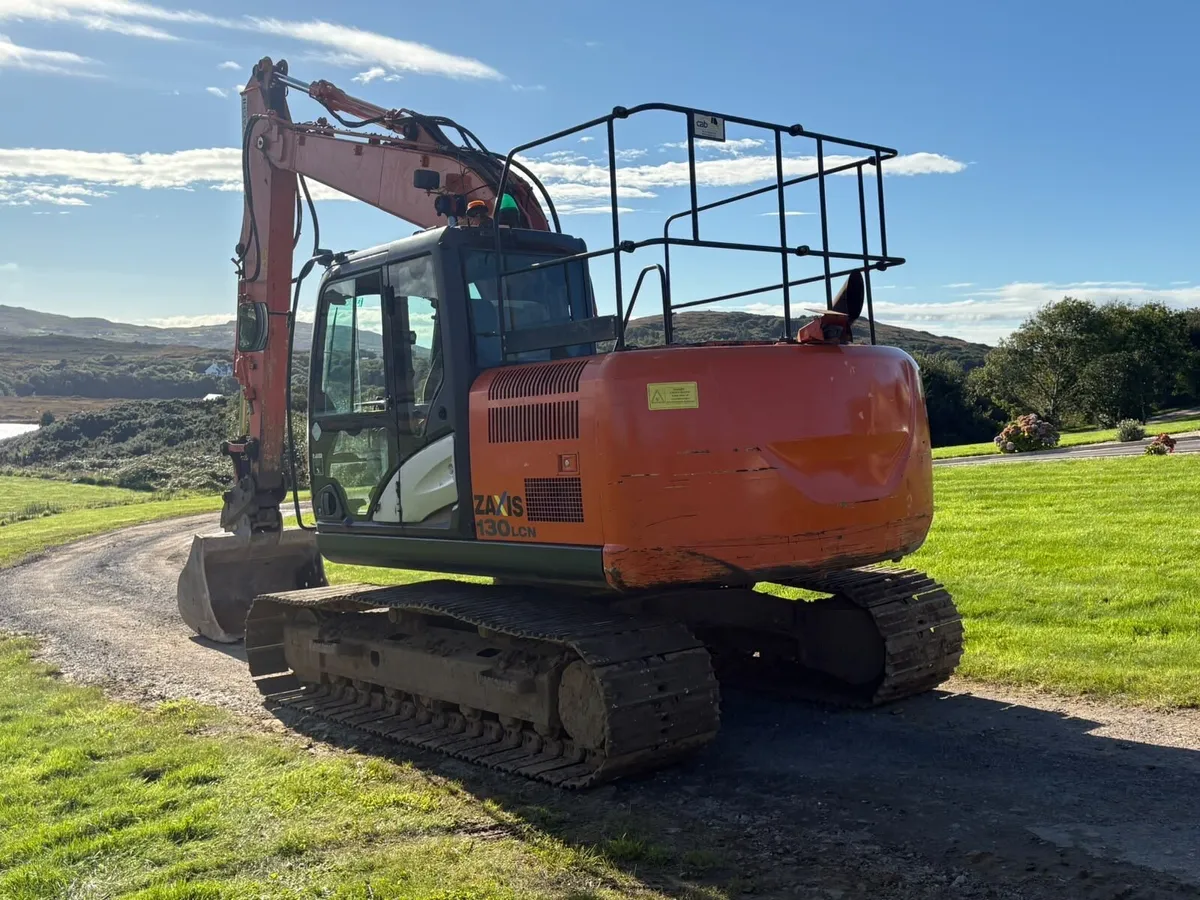 2016 Hitachi 130-5B - Image 1