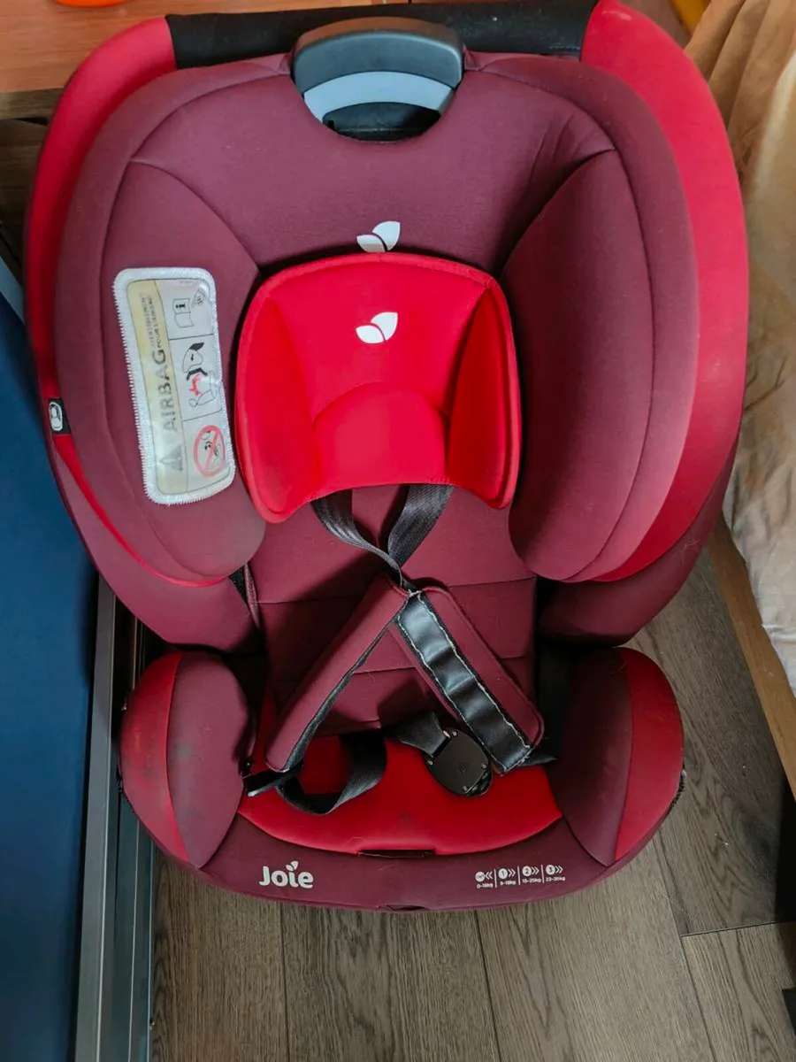 Car seat - Image 1