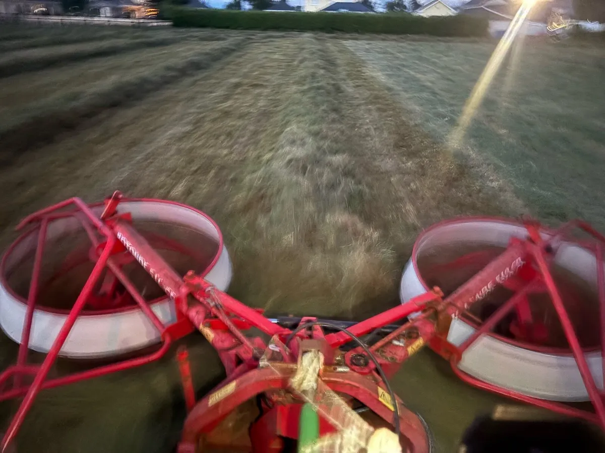 Lely Rotonde 20ft Silage Rake - Image 1