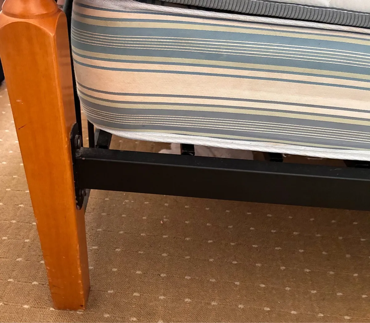 Black bed frame - Image 3