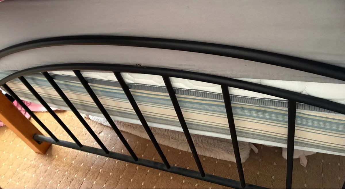Black bed frame - Image 4