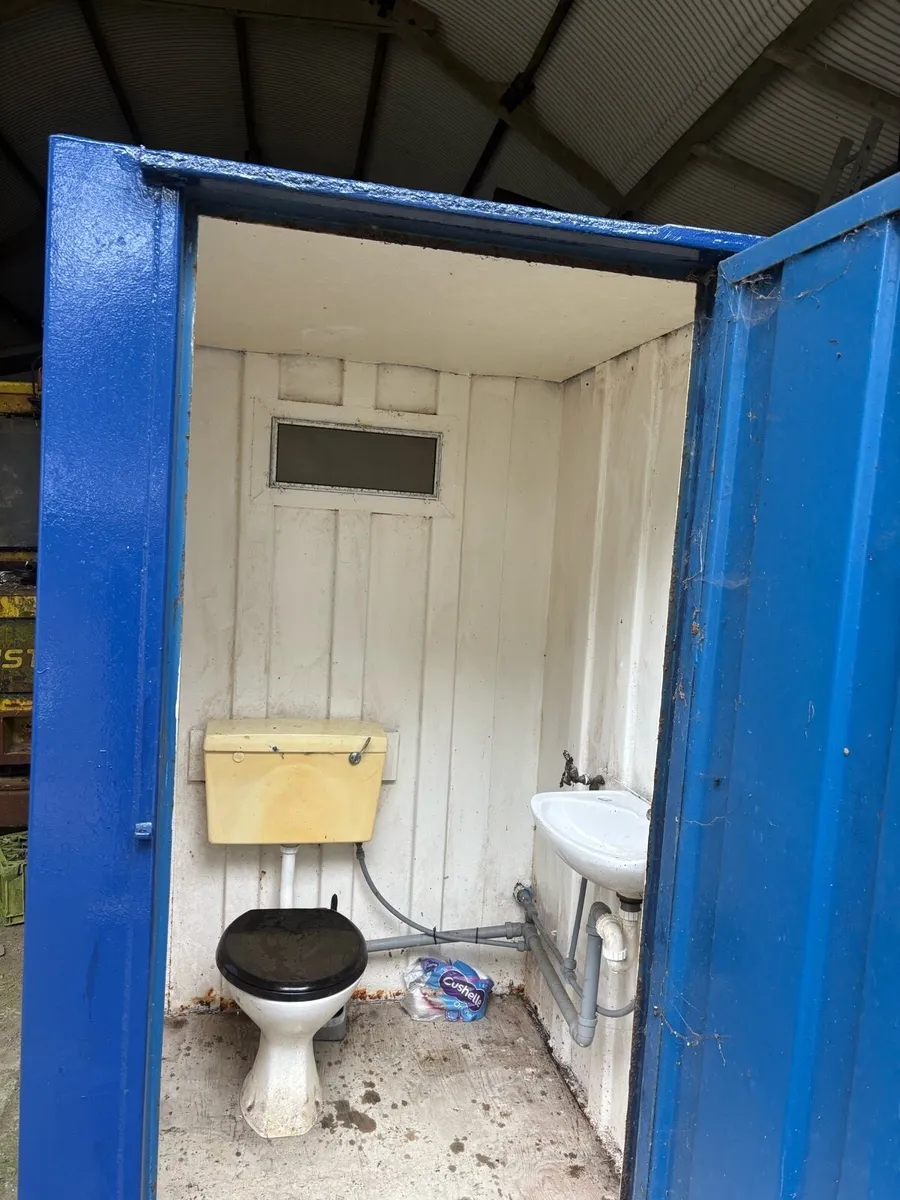Steel site toilet - Image 3