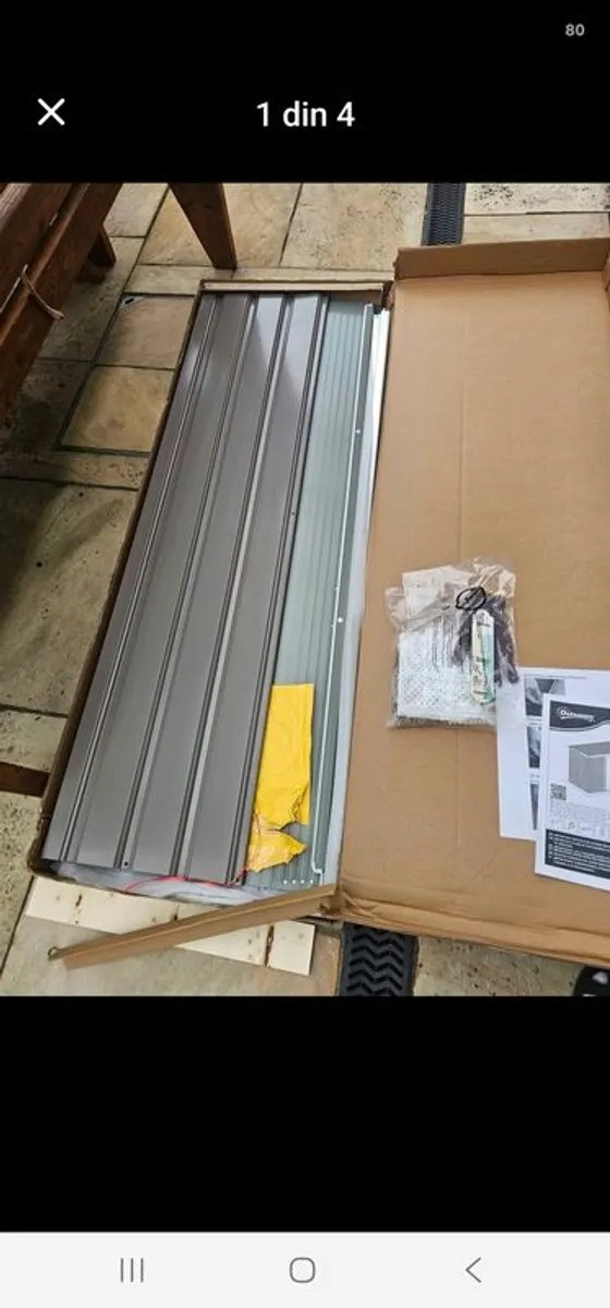 Metal shed - Image 2