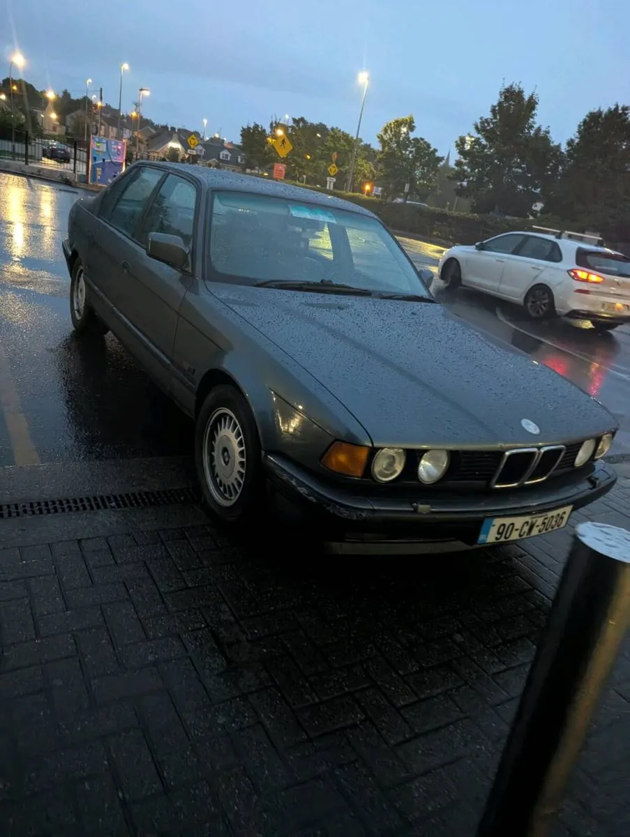 BMW E32 730i - Image 4