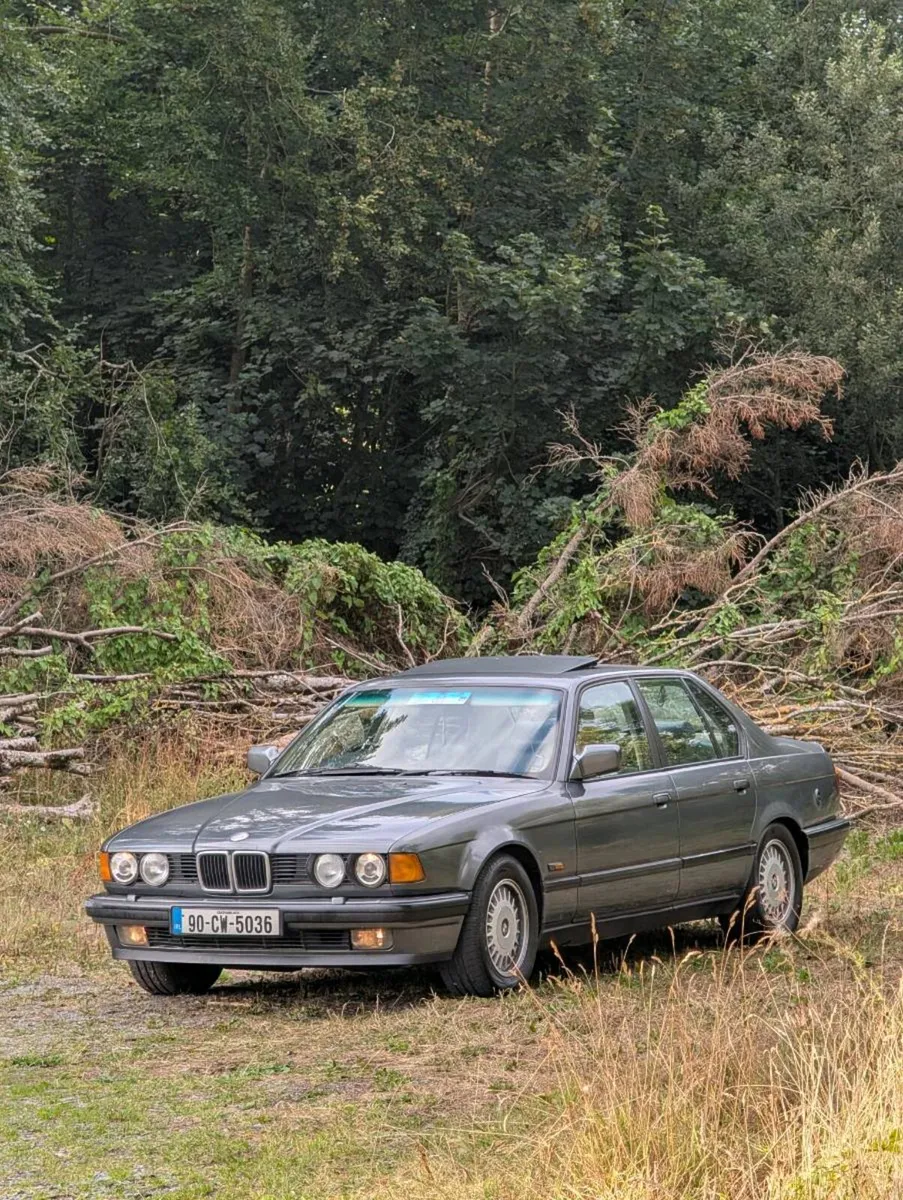 BMW E32 730i - Image 1