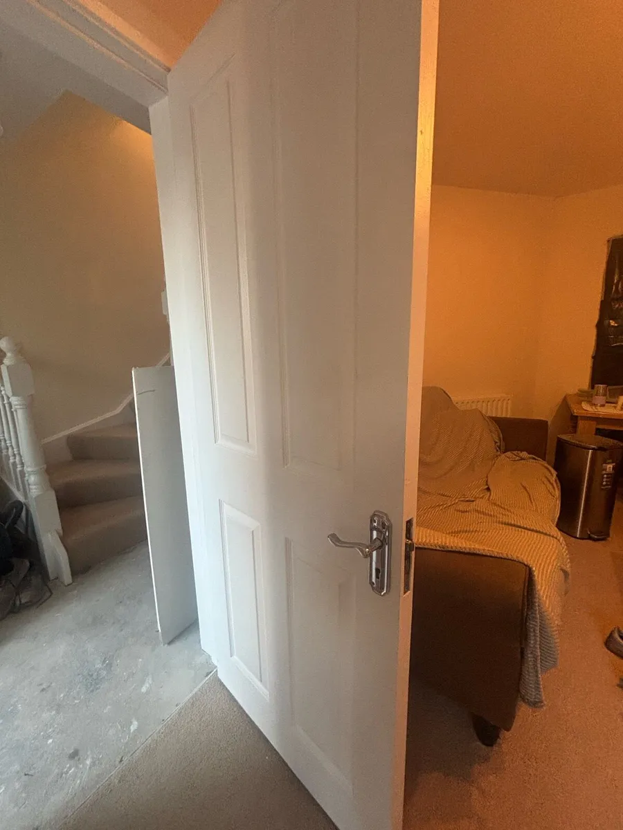 2 hardwood doors - Image 2