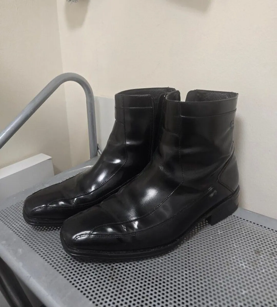 shos - Image 1