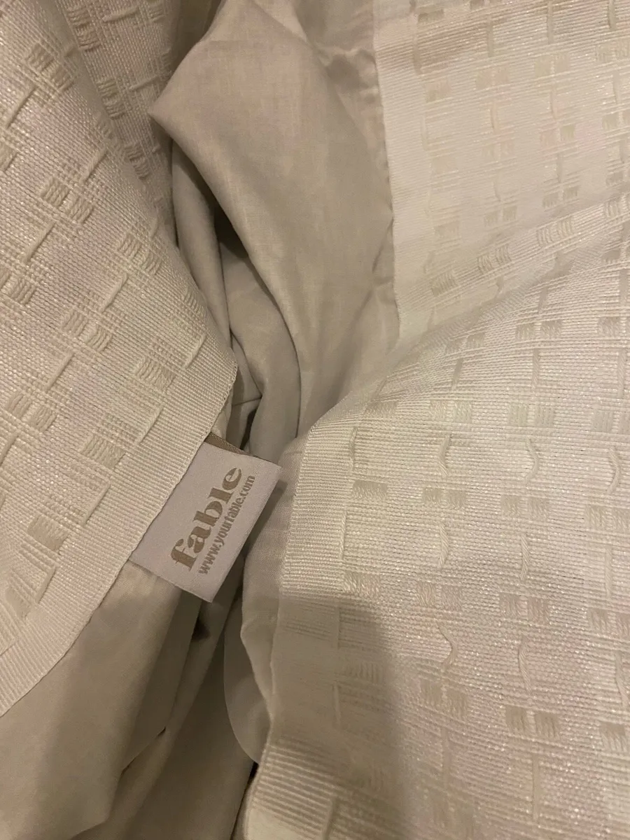 Curtains - Image 3