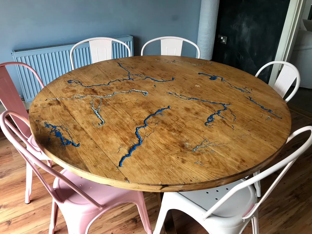 Dining table - Image 2