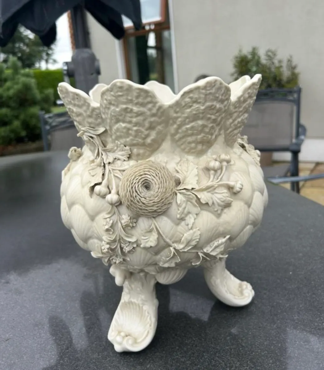 Belleek Jardinaire - Image 1