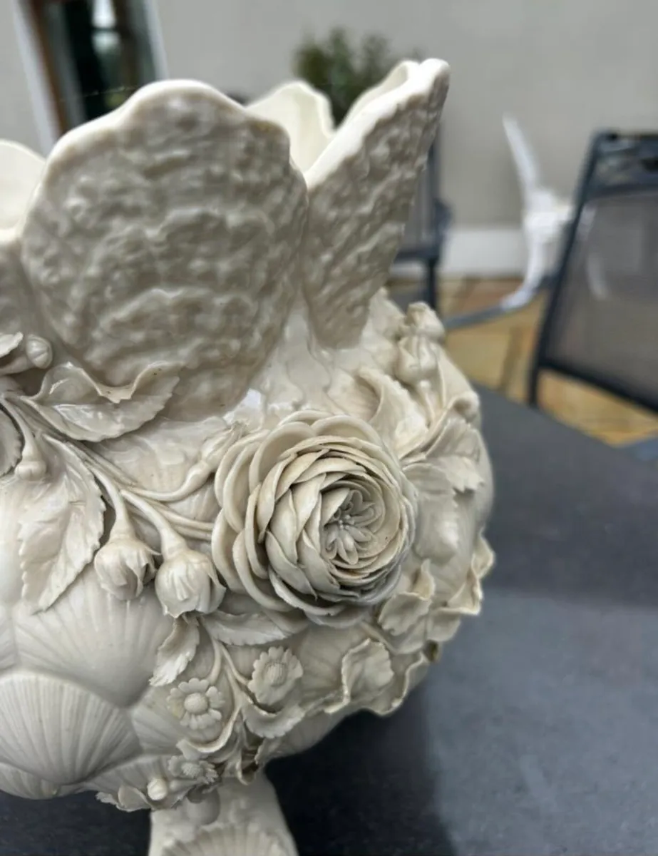 Belleek Jardinaire - Image 4