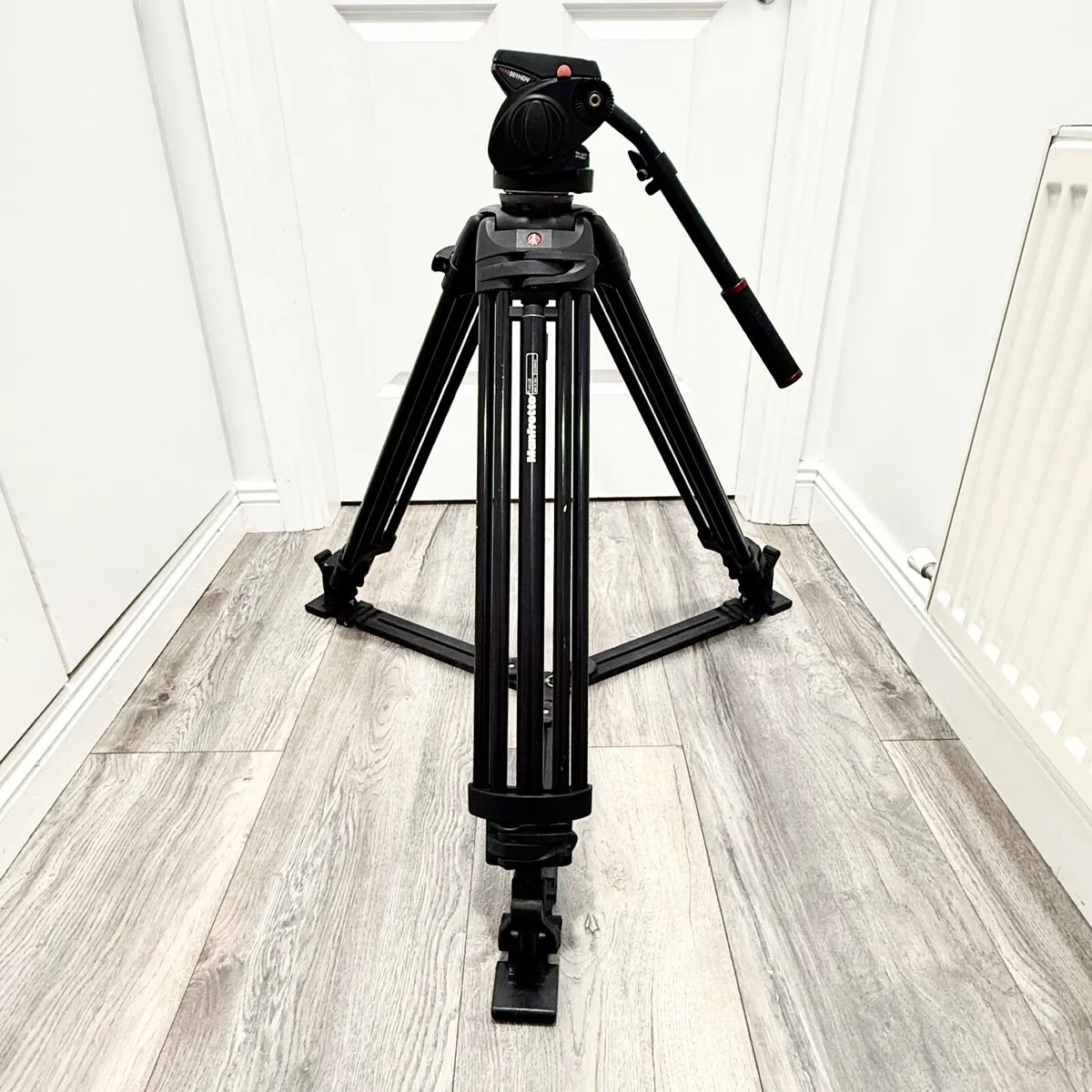 Manfrotto 546GB aluminium tripod 501 HDV fluid hea - Image 3