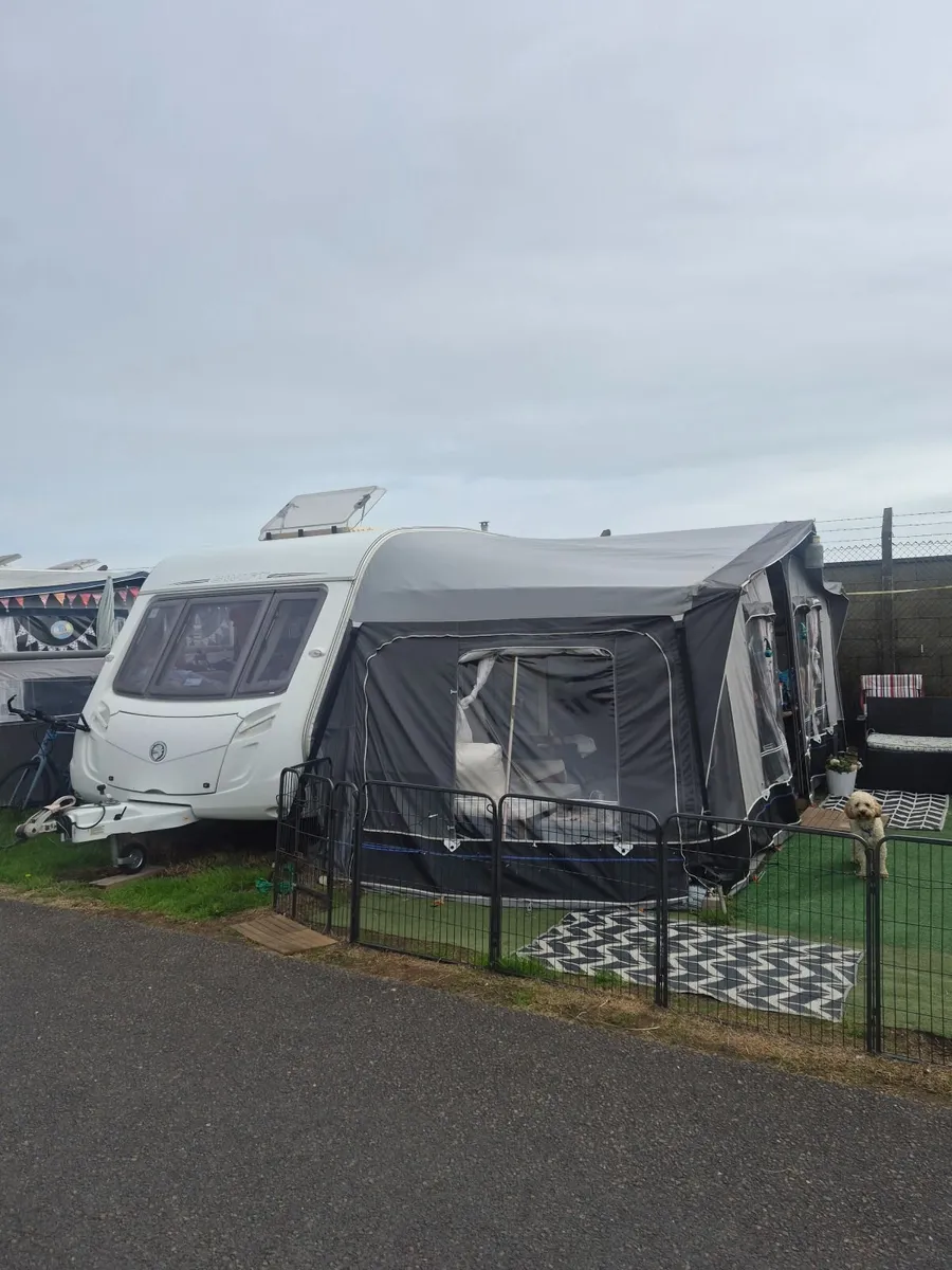 2007 swift charisma 555 fixed bed - Image 4
