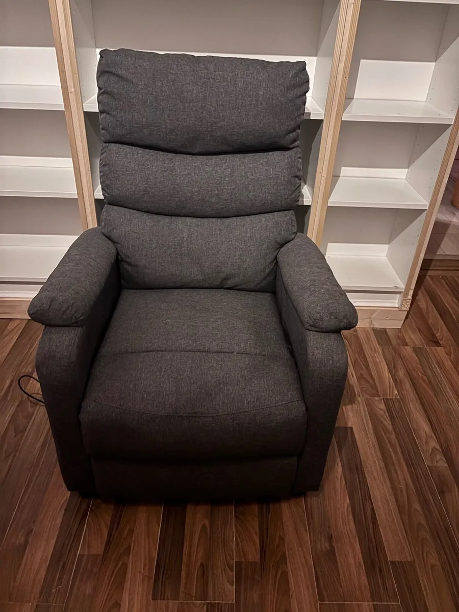 Recliner armchair - Image 1