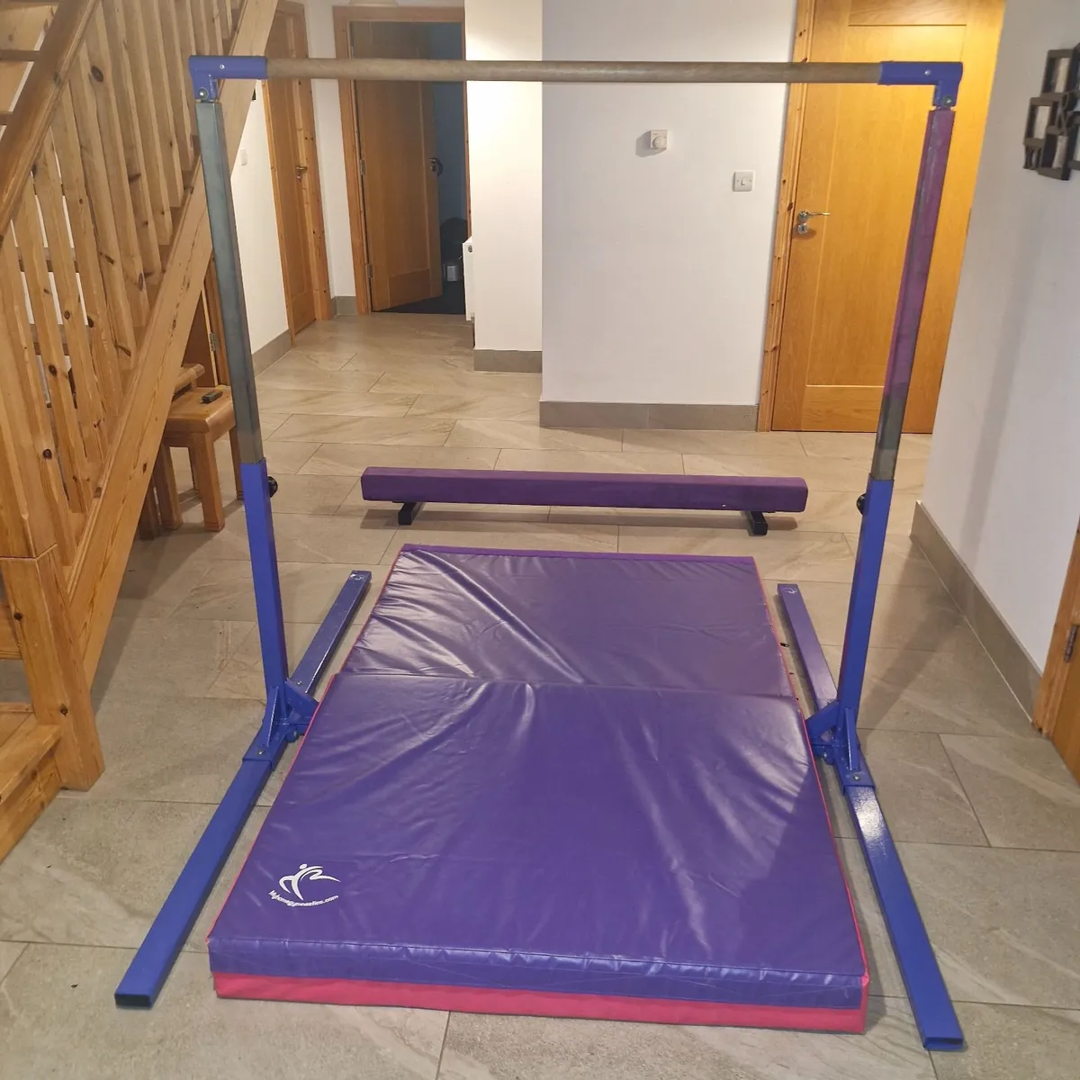 Gymnastics Bar - Image 1