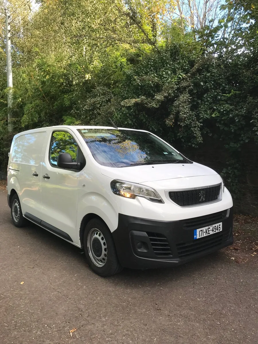 Peugeot Expert Van tested 9/27 - Image 1