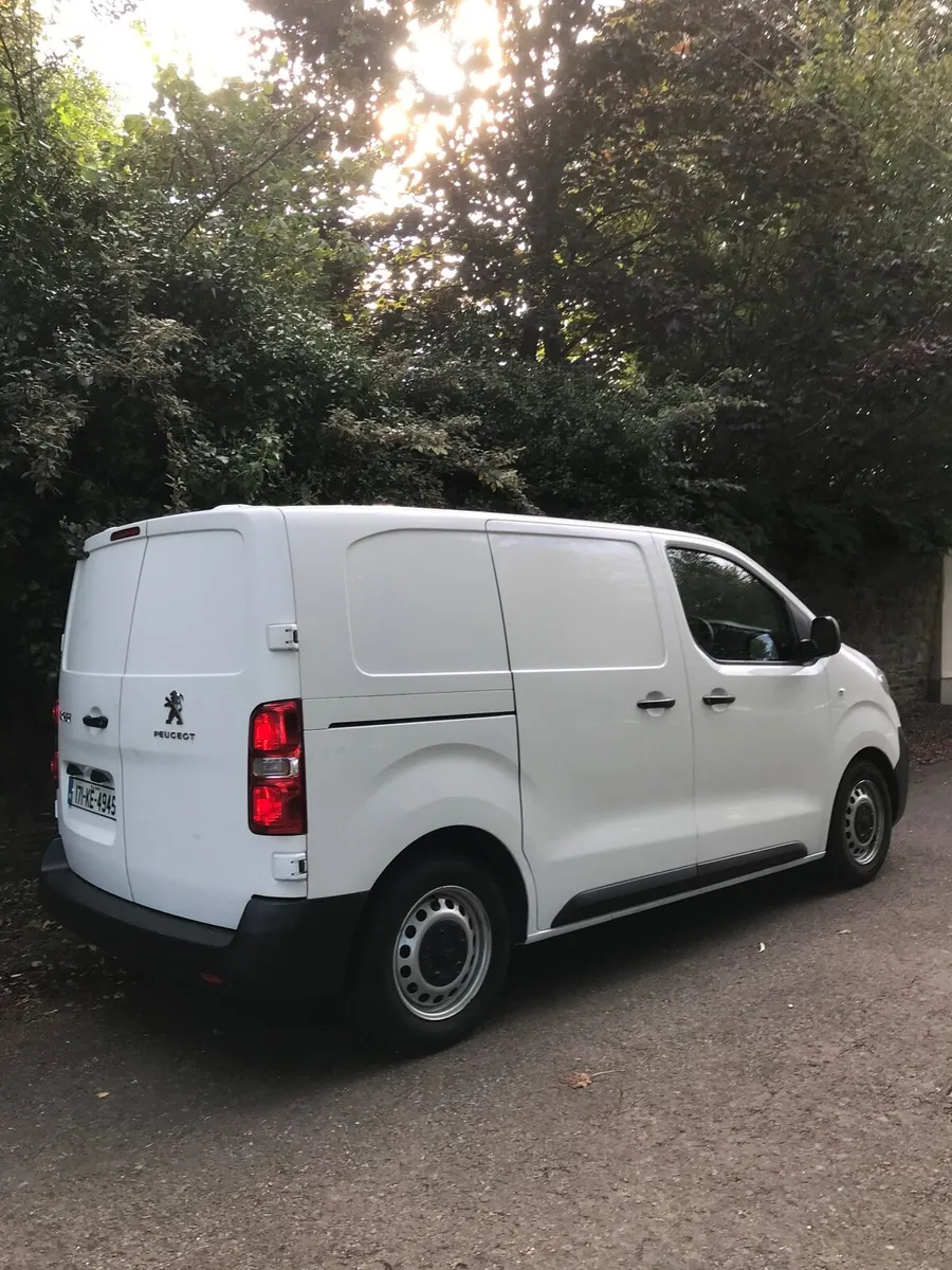Peugeot Expert Van tested 9/27 - Image 3
