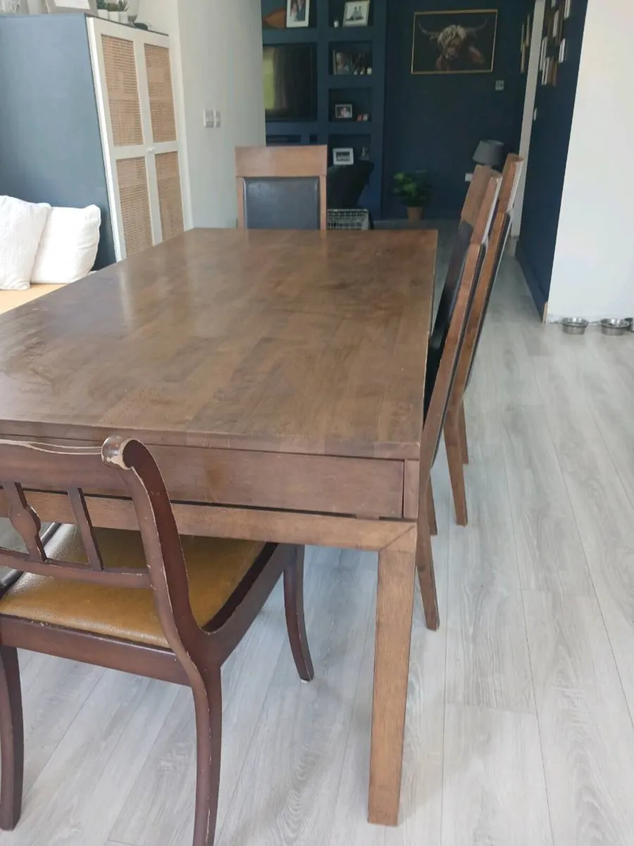 Dining table - Image 3