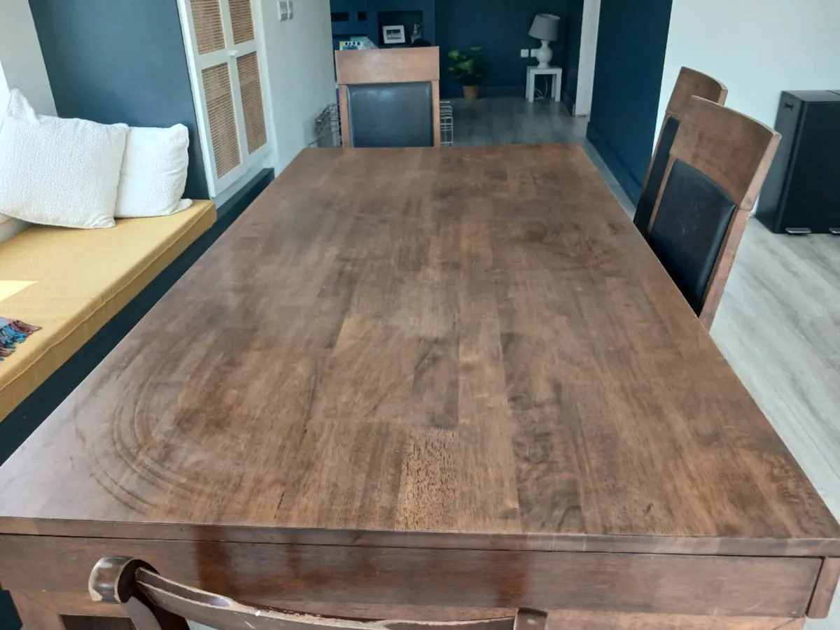 Dining table - Image 2