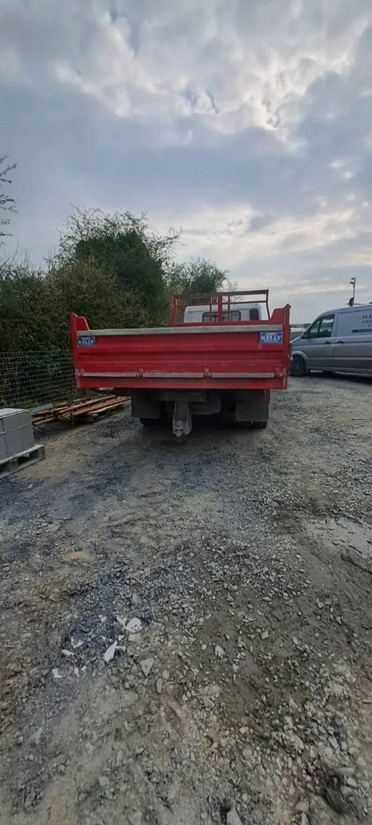 7.5ton tipper - Image 3