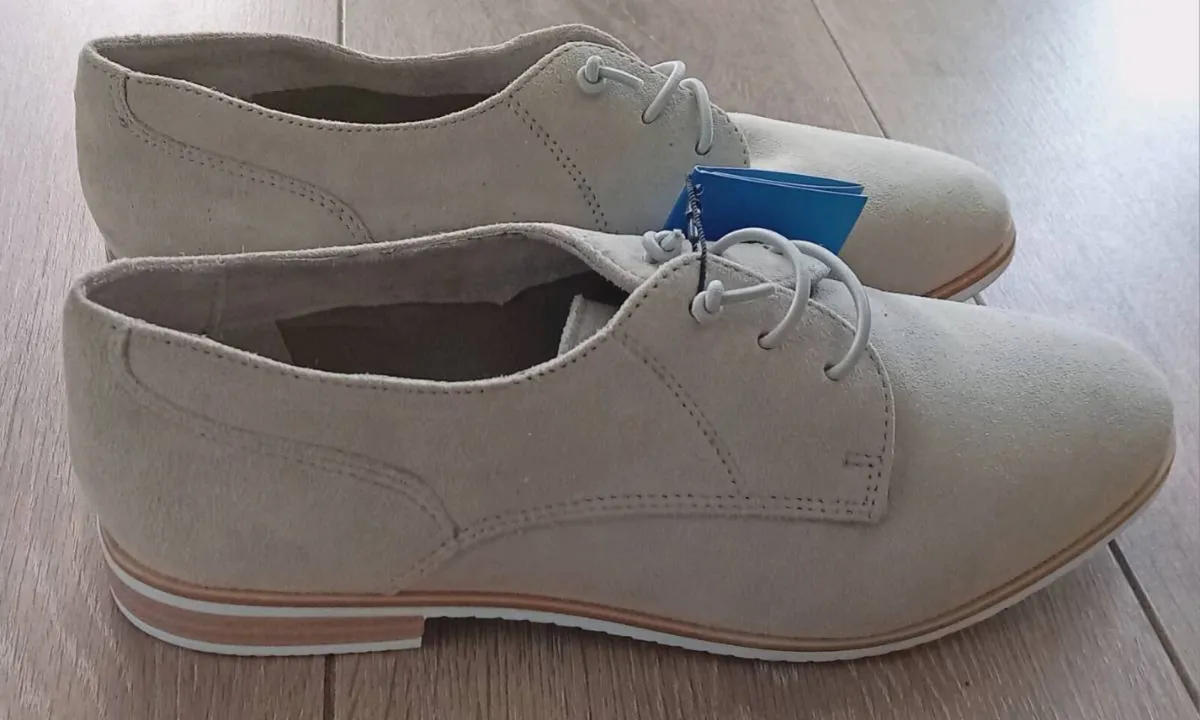 Ladies Loafers NEW - Image 2