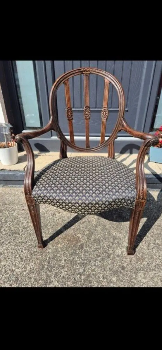 Antique chair - Image 2