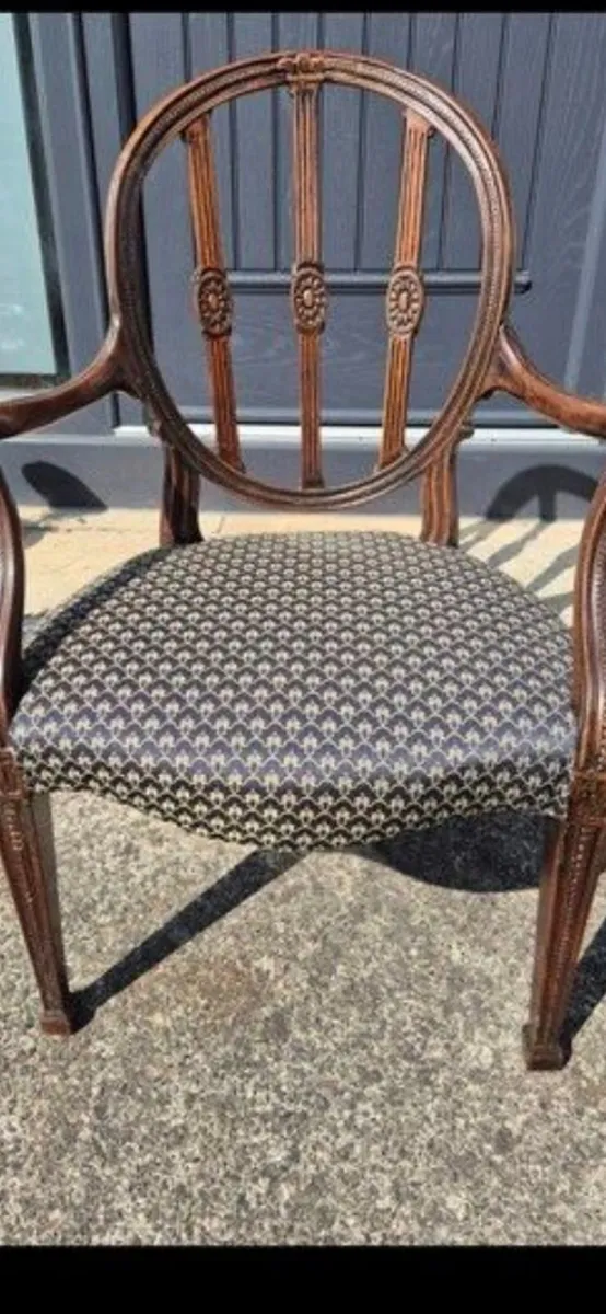 Antique chair - Image 1