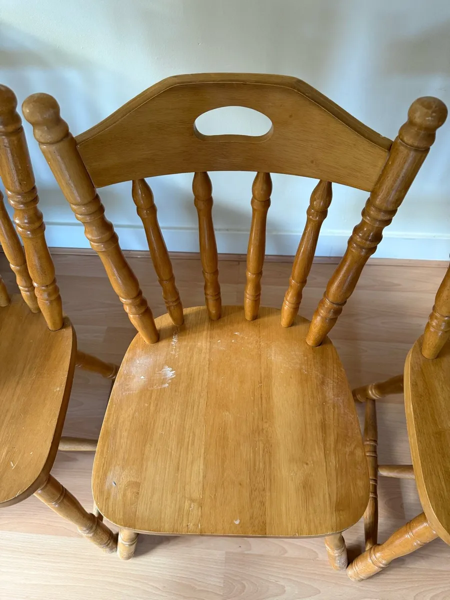 Four wooden chairs - Image 4