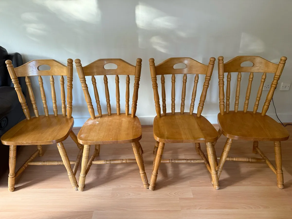 Four wooden chairs - Image 1
