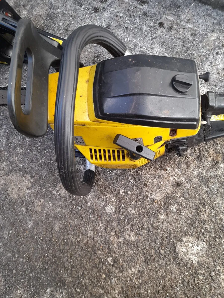 Two chainsaws - Image 2