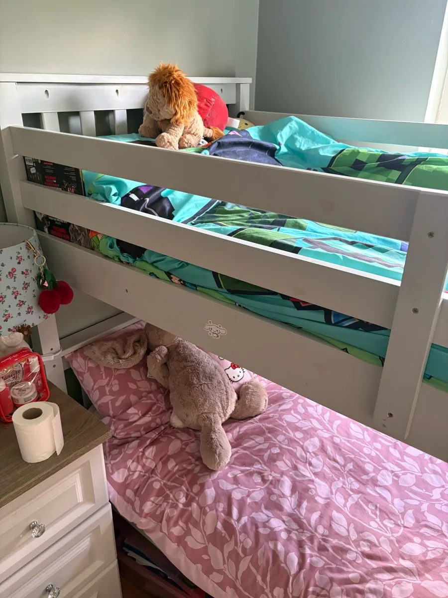 Single bed for sale (former top of bunk bed) - Image 4