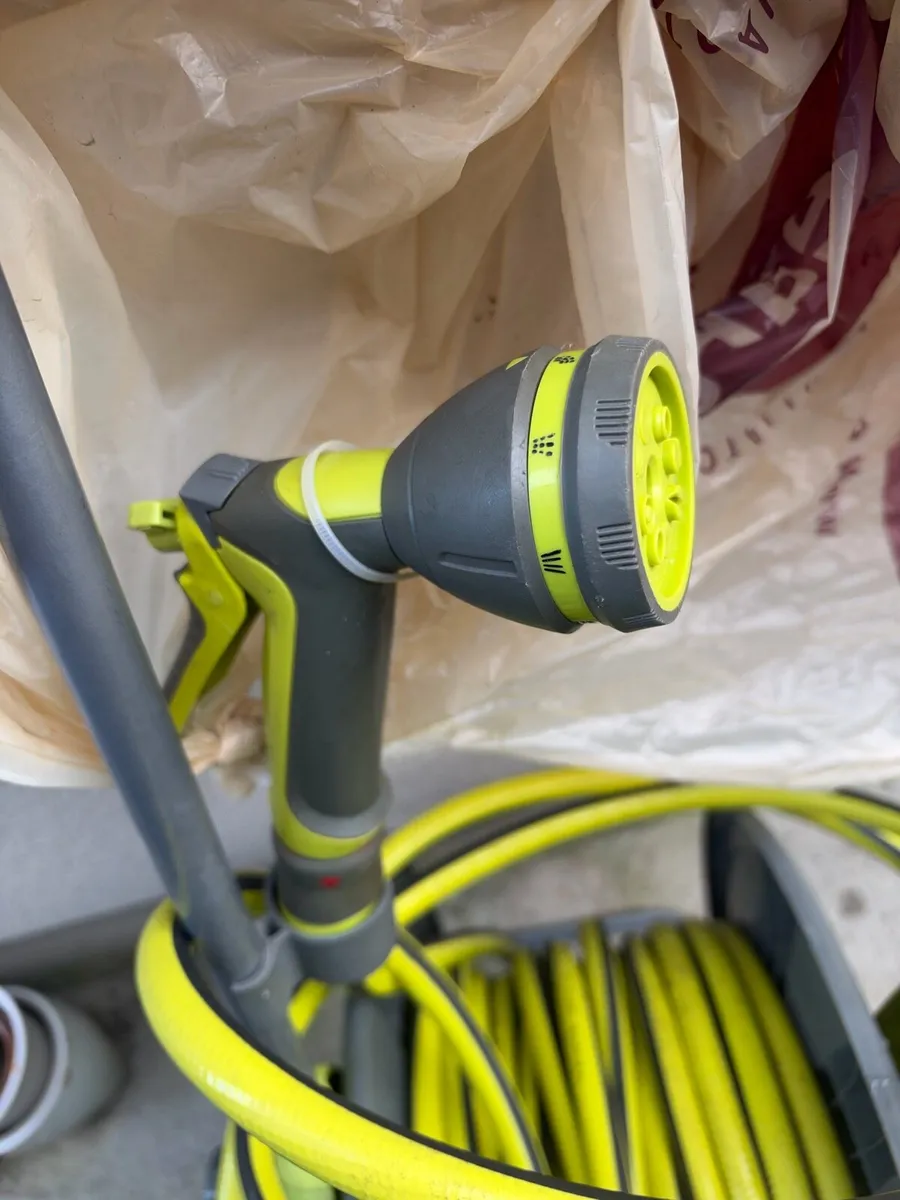 Garden Hose Reel & Spray Gun Set with Wheels - Image 2