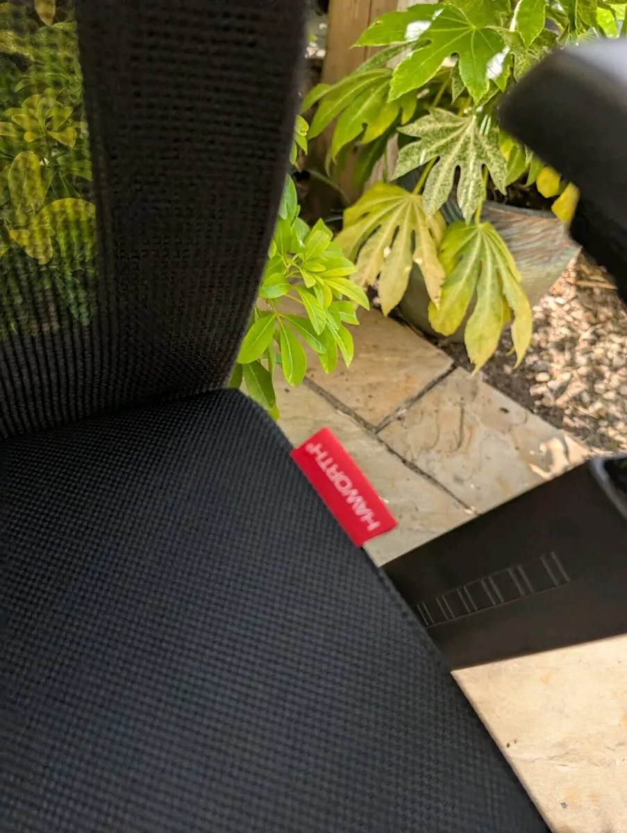Ergonomic office chair - Image 3