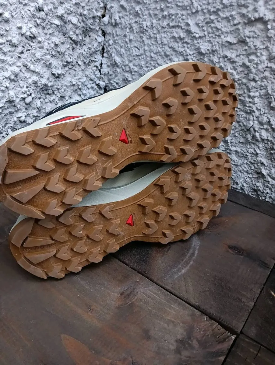 Salomon mens trail shoes - Image 3