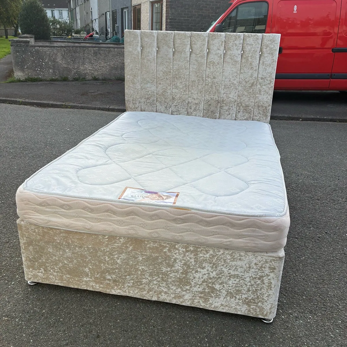 Crushed velvet Double bed 💎 Headboard - Image 3