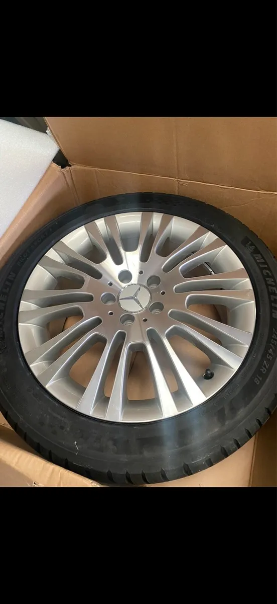 Mercedes alloy wheels - Image 1